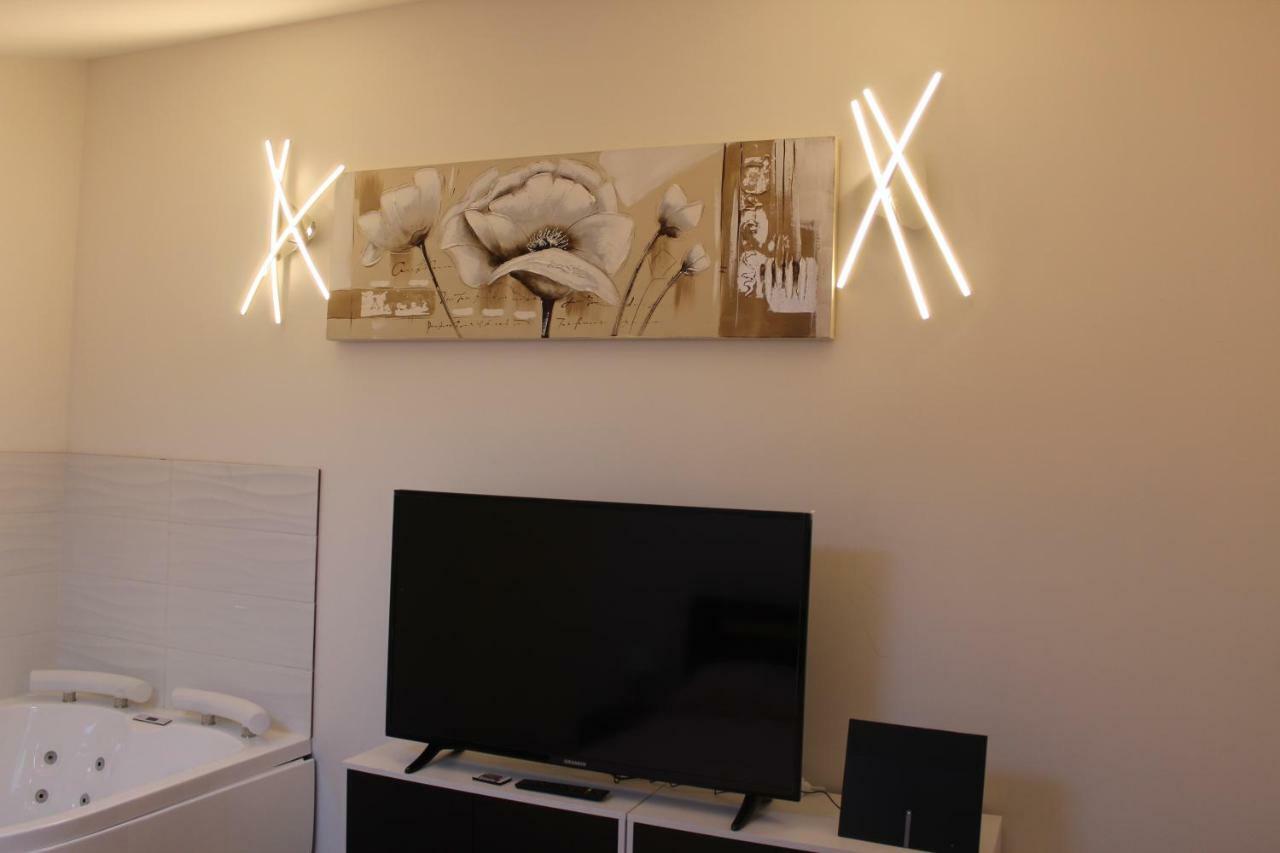 Etablissements Coulon - Talence Apartment ภายนอก รูปภาพ